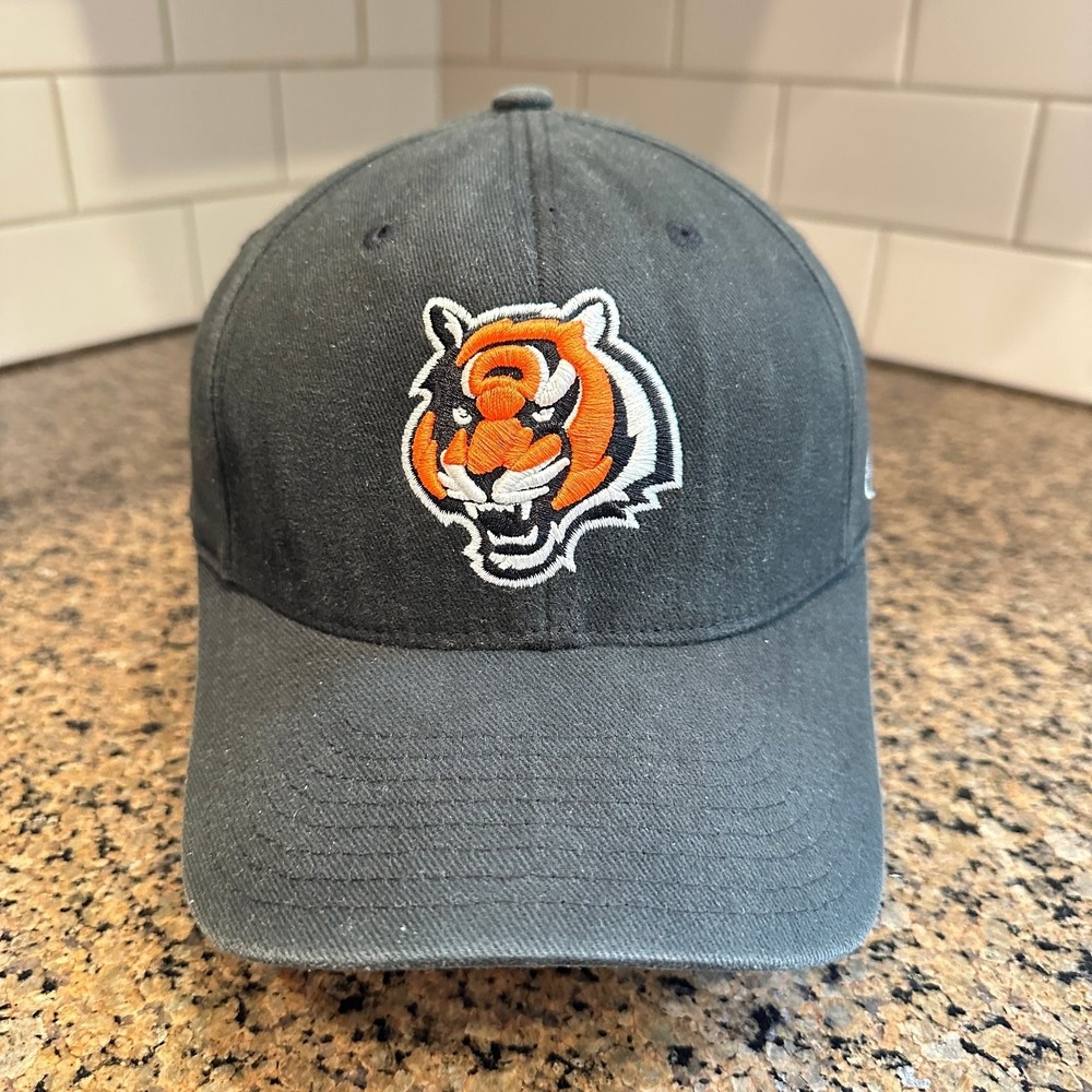 Cincinnati Bengals Hat Reebok Fitted Baseball Cap Men's Charcoal Gray Tiger NFL